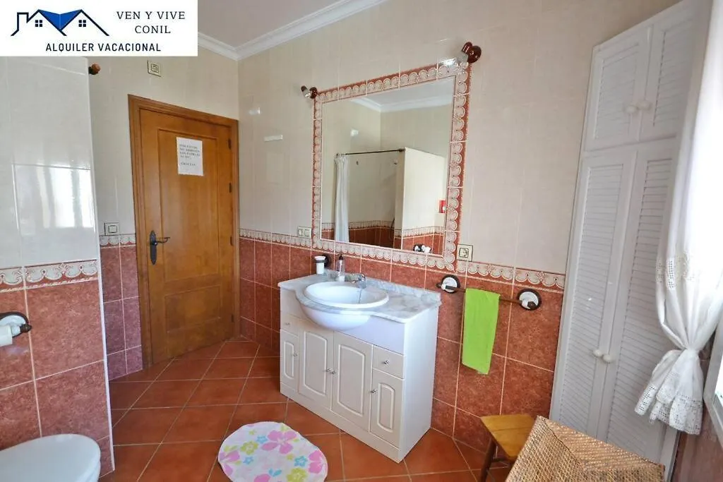 Holiday home Chalet Con Piscina Privada En Conil Conil De La Frontera